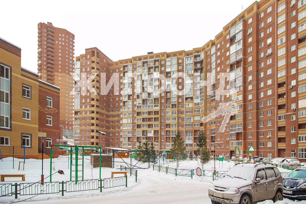 Улица стартовая 1 новосибирск. Новосибирск ул стартовая 1 Радужный Каскад. Новосибирск стартовая д. 1. Новосибирск, Ленинский район, стартовая д.1. Стартовая 1 ЖК Радужный Каскад.