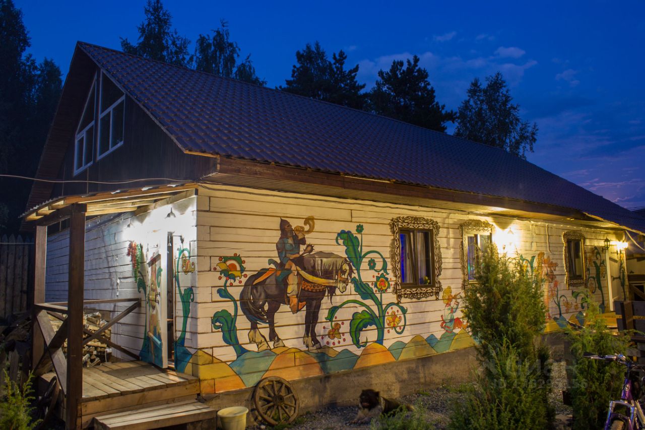 Загородный клуб екатеринбург. Загородный клуб Благодать Екатеринбург. Благодать коттедж Екатеринбург. Благодать дом охотника. Домик рыбака Полевской.