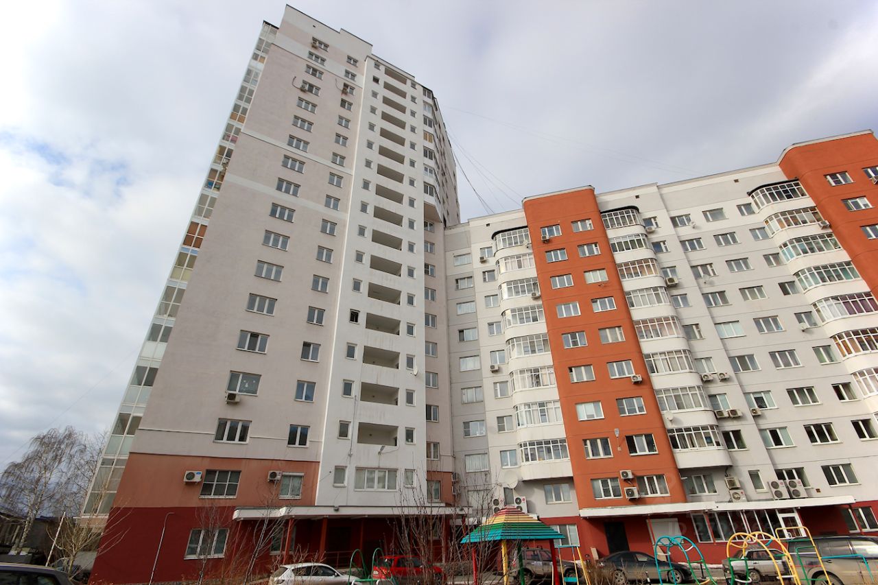 127 екатеринбург. 127 екатеринбург. Краснолесья 127. 127 екатеринбург. Дом фурманова 127.