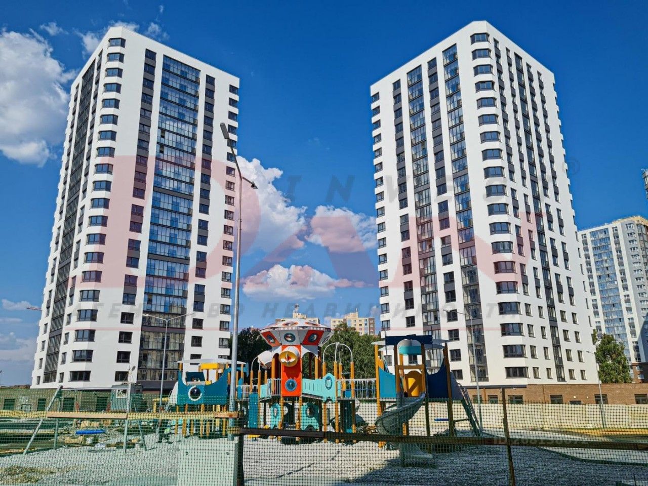 Купить трехкомнатную квартиру 93.8м² Комсомольский просп., 147, Челябинск, Челяб