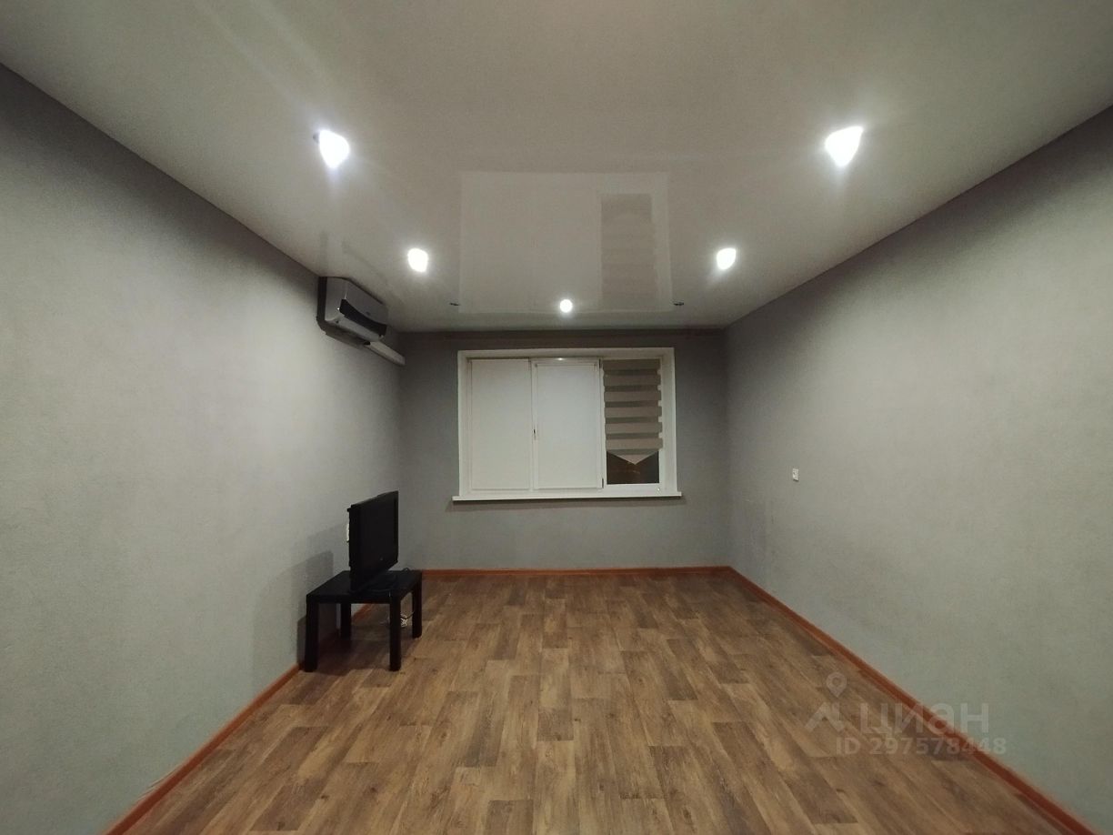 Республика татарстан казань улица ташаяк 1 снять 2 комнатную квартиру. Ленинградская 23 г. Снять квартиру курчатова 2. Улица курчатова дом 36 а квартира 249 на продаже. Снять квартиру курчатова 2.