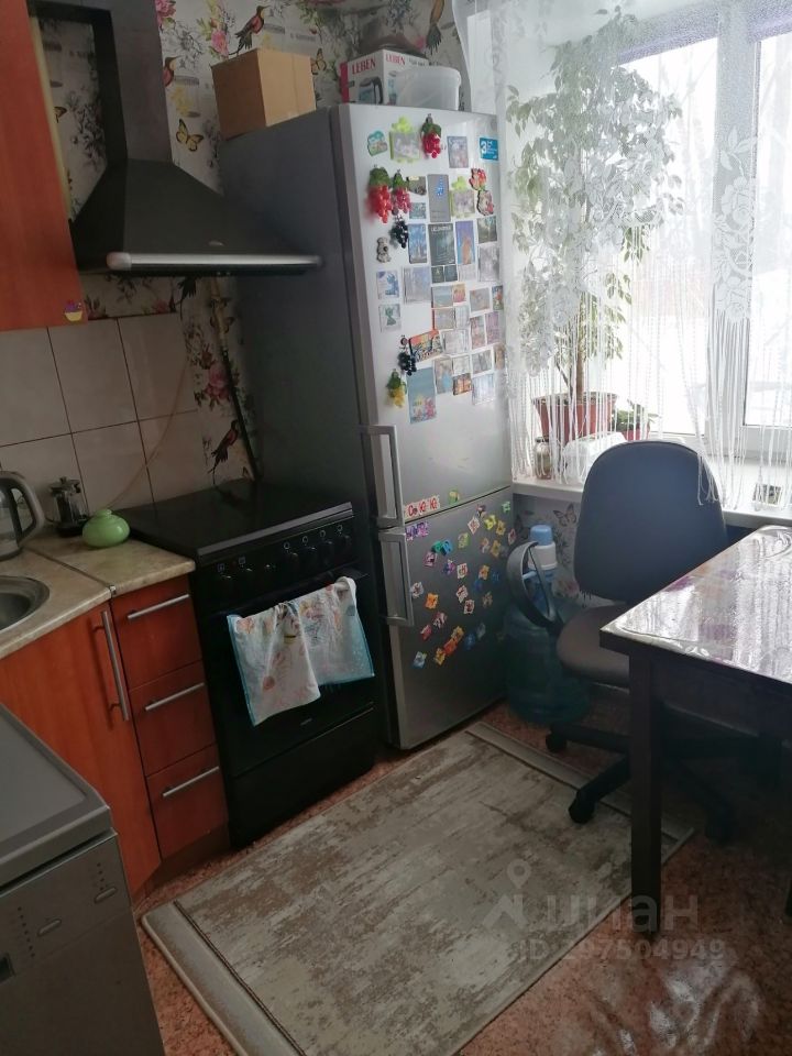 квартира распашонка 3 комнатная планировка. квартира на вторичном рынке. жк весна казань планировки. дешевые комнаты. квартира недорогая.