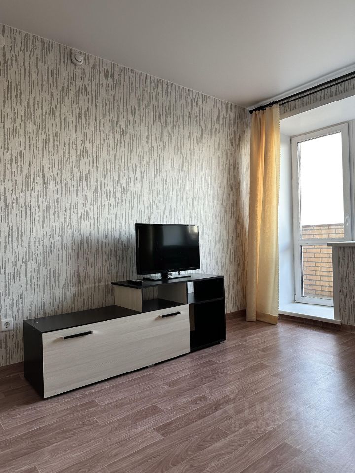Авиаторов 40. Красноярск, улица партизана железняка, 21г. Кондратьевский 68 корпус 4 снять посуточно 1 кв. Однокомнатная квартира студия. Батурина 36а.