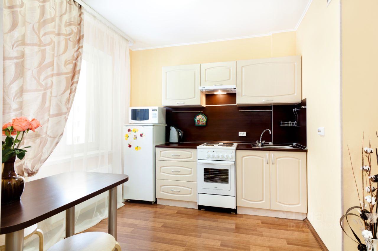 Уютная кухня Екатеринбург. Аренда домов Екатеринбург посуточно. N1 екатеринбург купить квартиру