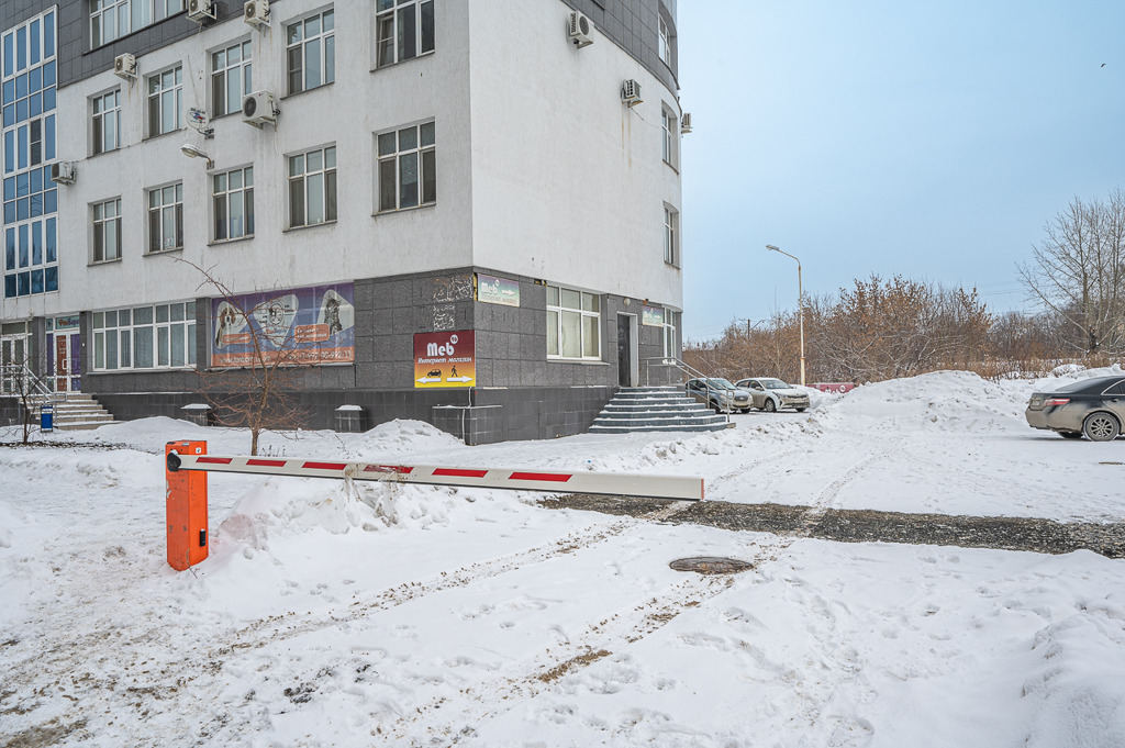 Крупносортщиков 14 екатеринбург. 14. Крупносортщиков 12. Екатеринбург улица крупносортщиков 12. Улица крупносортщиков екатеринбург.