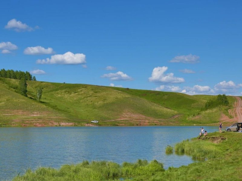 Красноярский край продам. Два ручья Красноярск. Красноярск озеро парк Дрокино. Поселок два ручья Красноярск. Озера в Емельяновском районе.