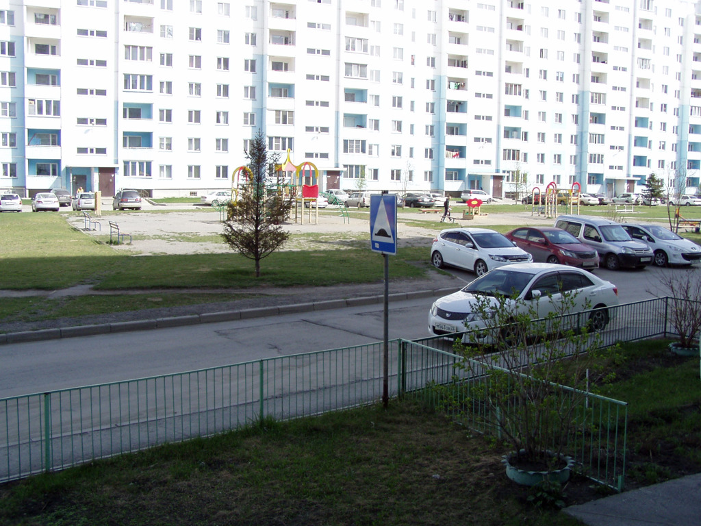 Новосибирск Ленинский район улица спортивная.