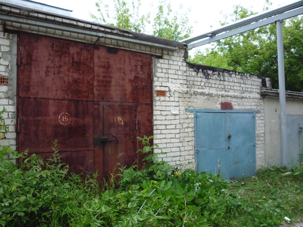 Частные объявления дзержинск нижегородской. Гаражи в Дзержинске Нижегородской. Гараж на Пирогова. СТО гараж Дзержинск. Дзержинск гараж старообрядцев.