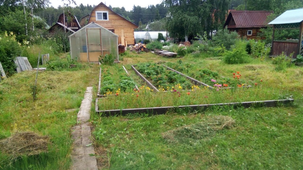 Чусовской тракт дома. СНТ Палникс Екатеринбурге. Екатеринбурге 1 дома,садовые участки по Чусовскому тракту.