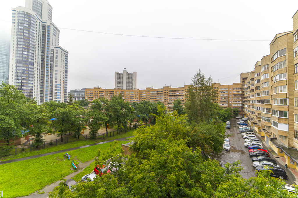 Антона валека 12. Антона Валека 12 жилой дом. Екатеринбург Антона Валека 12 фотографии. Валека 12 фото. Антона Валека 12 детский сад.