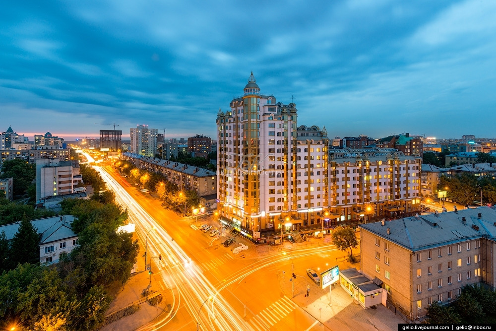 Фото недорого новосибирск. Александровский сад Новосибирск. Жилой комплекс Александровский сад. Улица Сибирская Новосибирск. ЖК Александровский Новосибирск.