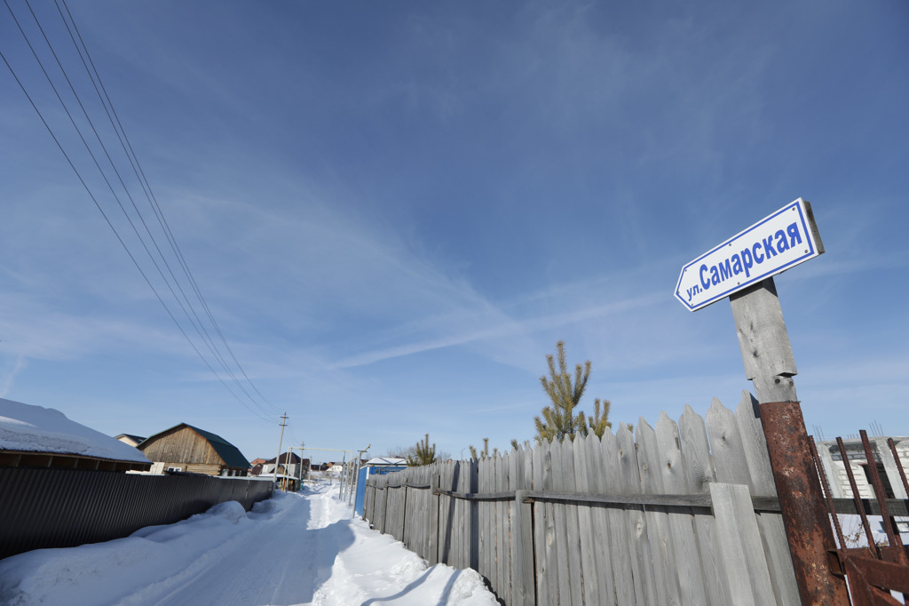 Новолуговое новосибирская область. НСО Новолуговое. Новосибирск Новолуговое 1989г. Гранитная мастерская в с Новолуговое НСО. Новолуговое НСО торговый центр сотрудники.